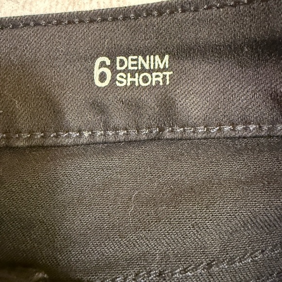 a.n.a Women's Black Ripped Jean Shorts - Picture 5 of 8